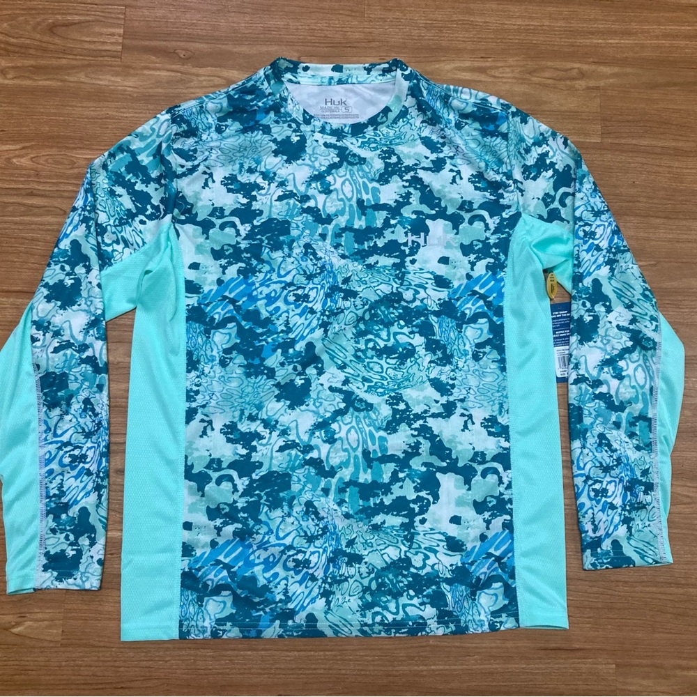 NWT small HUK Fishing Shirt Men's Floral Camo Green Seafoam SPF 50+ Long Sleeve
